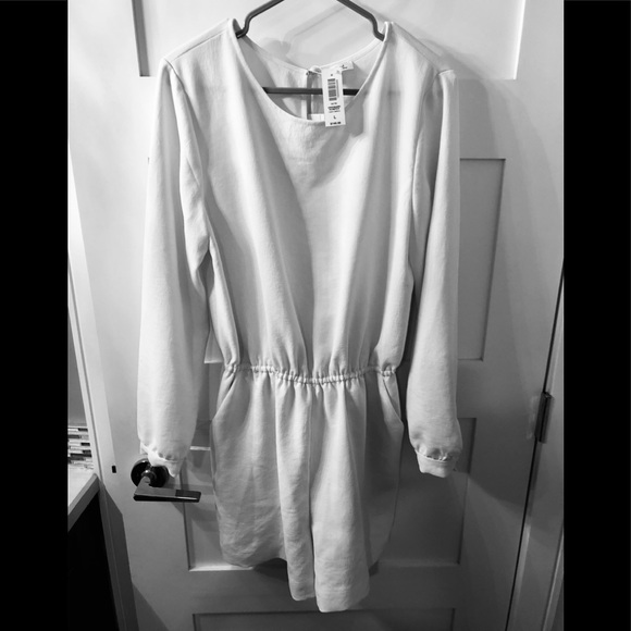 Aritzia Grignard Romper - Picture 4 of 11